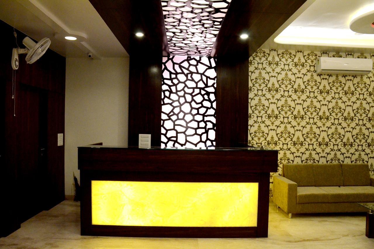 Hotel Gulmohar Pride Ahmednagar Ngoại thất bức ảnh