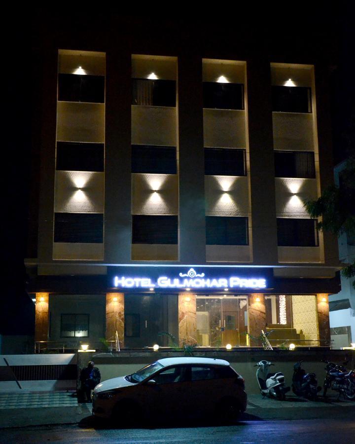 Hotel Gulmohar Pride Ahmednagar Ngoại thất bức ảnh