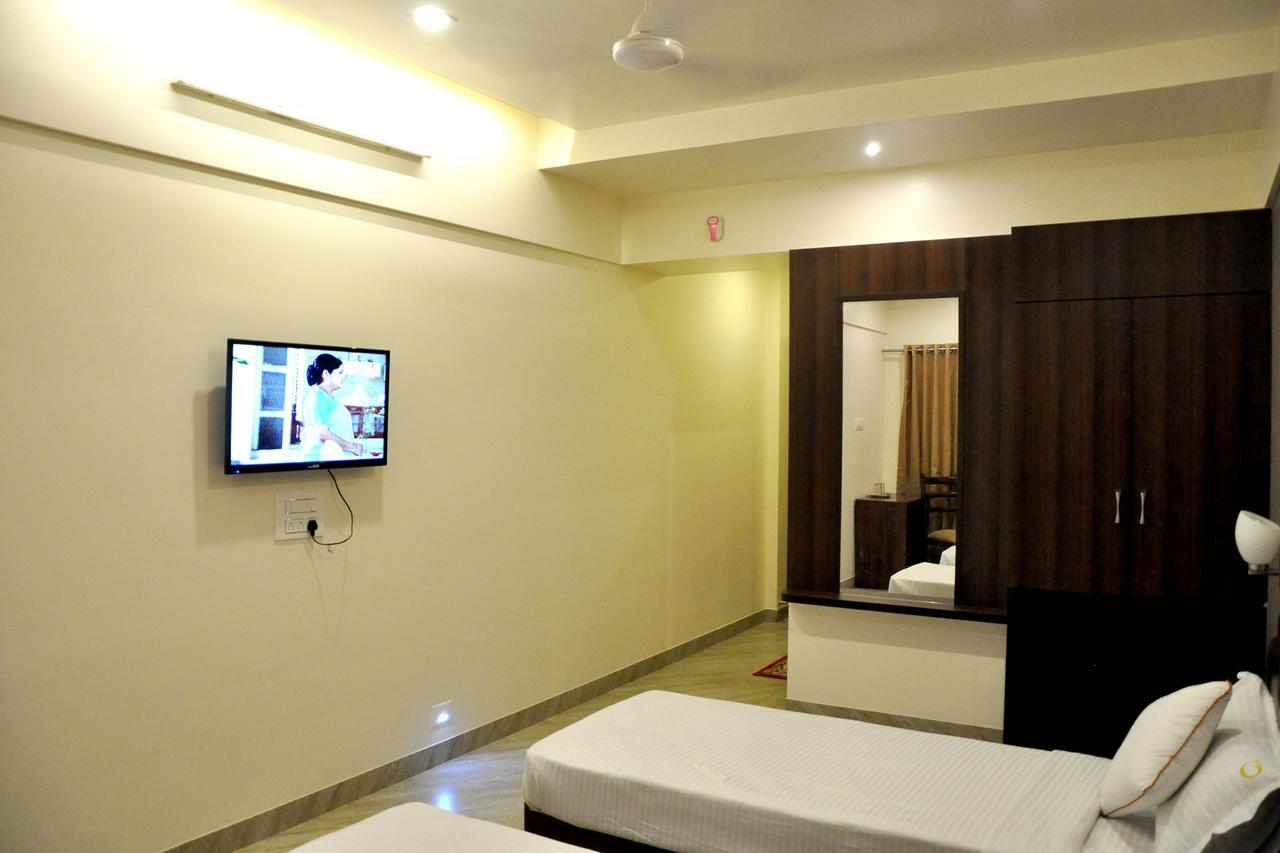 Hotel Gulmohar Pride Ahmednagar Ngoại thất bức ảnh