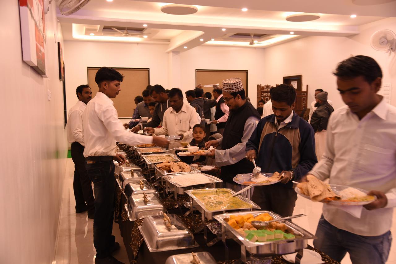 Hotel Gulmohar Pride Ahmednagar Ngoại thất bức ảnh