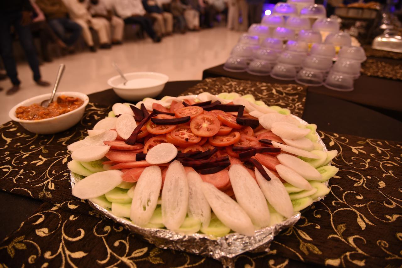 Hotel Gulmohar Pride Ahmednagar Ngoại thất bức ảnh